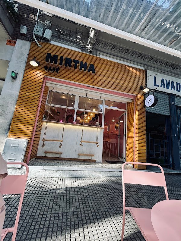 Mirtha Café