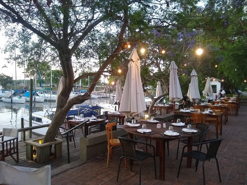 Parrilla del "Náutico" San Isidro